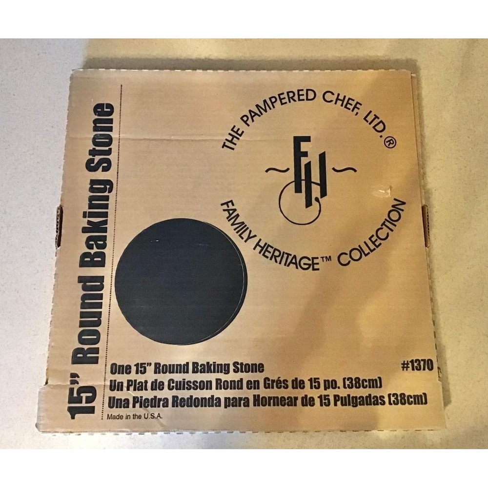 Pampered Chef 15 Inch Round Baking Stone Family Heritage Collection 1370 USA